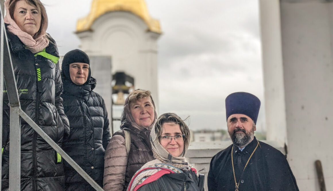 Преподаватели и учащиеся посетили звонницу Свято-Успенского кафедрального собора