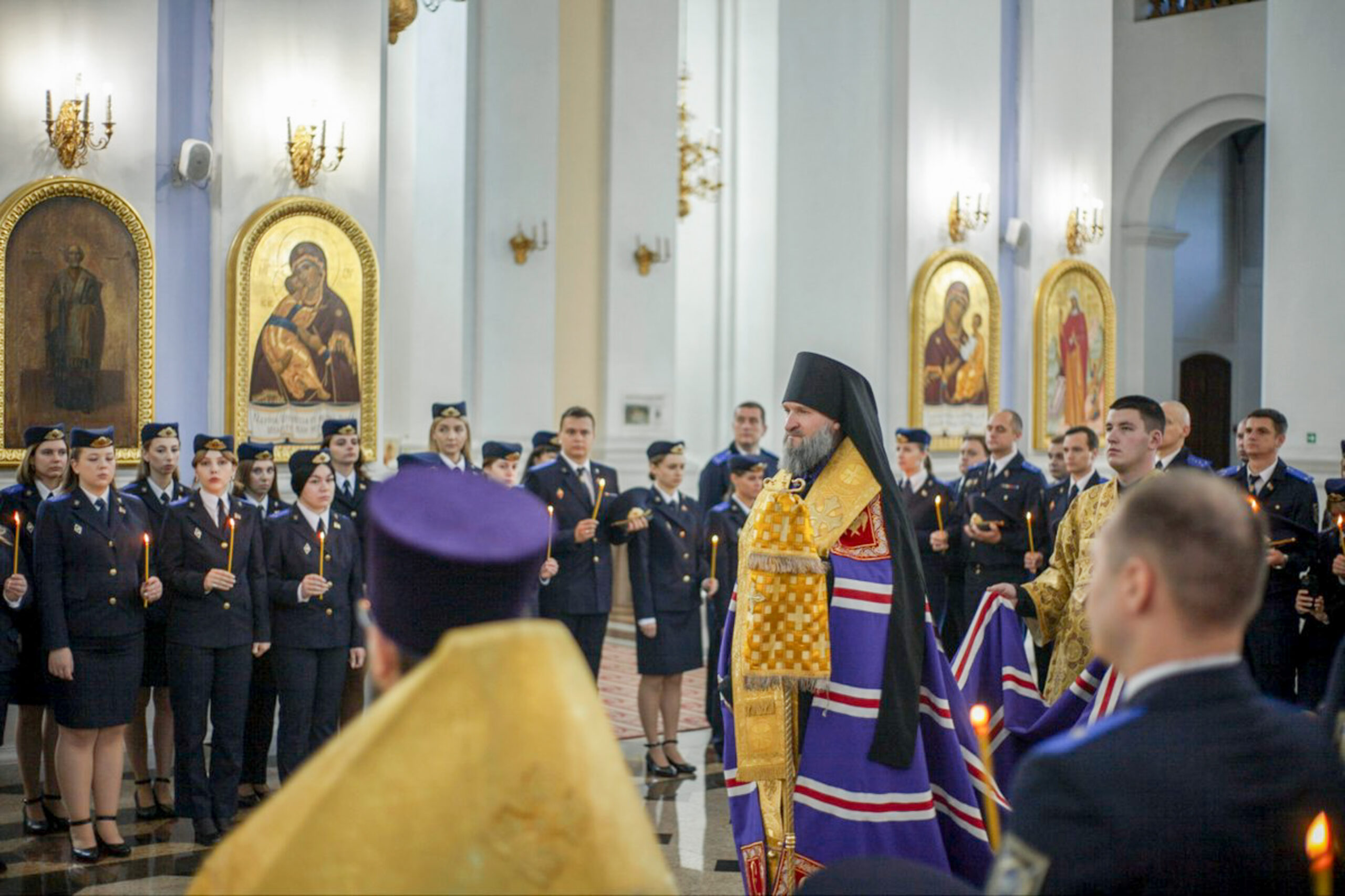 В Успенском кафедральном соборе Витебска состоялся благодарственный молебен по случаю Дня сотрудника органов предварительного следствия